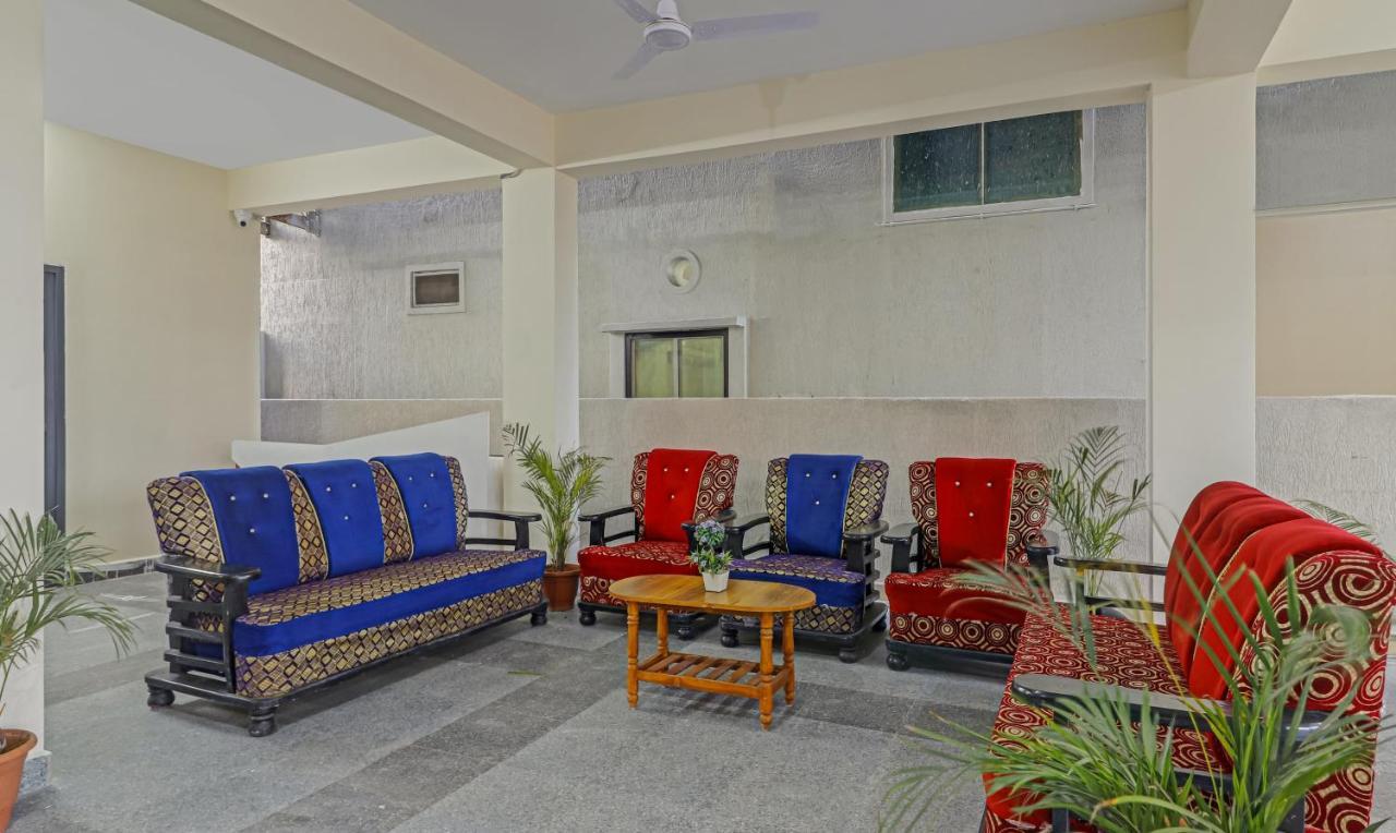 Treebo Trip Airport Pride Inn Hyderabad Eksteriør bilde